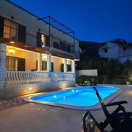 Apartments Suho Komiža Екстериор снимка