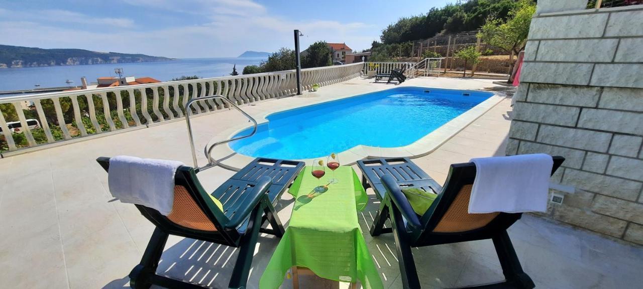 Apartments Suho Komiža Екстериор снимка
